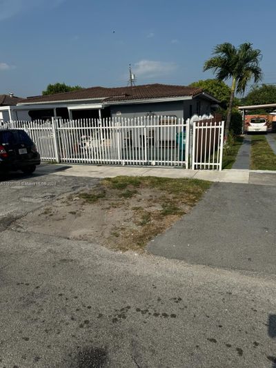 421 Nw 34th Ave, House other with 3 bedrooms, 2 bathrooms and null parking in Miami FL | Image 1