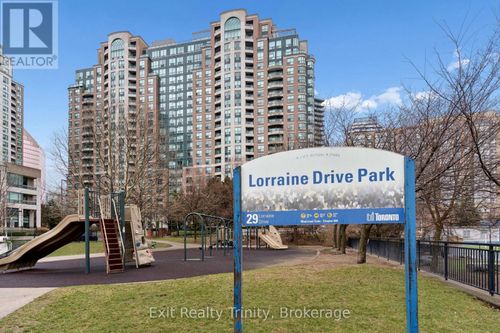 318-23 Lorraine Dr, North York, ON, M2N6Z6 | Card Image