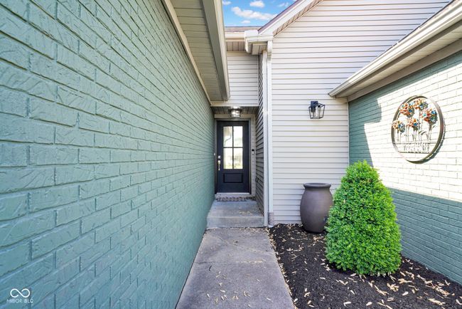 428 Mulberry Ct, House other with 3 bedrooms, 2 bathrooms and null parking in Seymour IN | Image 4