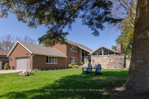 4 Maplewood Drive, St Catharines, ON, L2M3P1 | Card Image