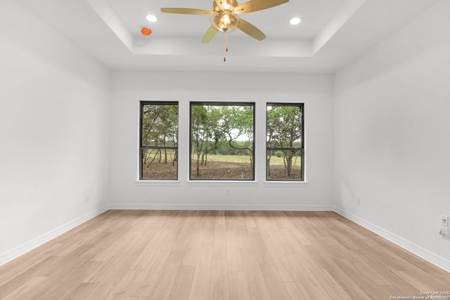 8166 Blue Oak, House other with 4 bedrooms, 5 bathrooms and null parking in Garden Ridge TX | Image 59