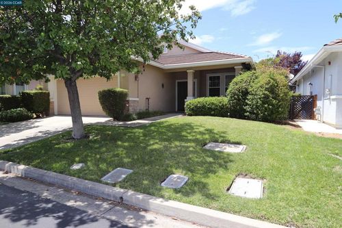 567 Quindell Way, Brentwood, CA, 94513-6943 | Card Image