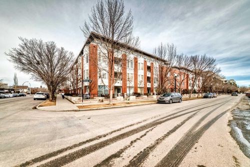 204-830 Centre Ave Ne, Calgary, AB, T2E9C3 | Card Image