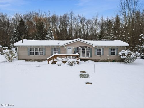 6046 Dawsey Rd, Rock Creek, OH, 44084-9742 | Card Image