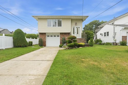 6 N Park Drive, Oyster Bay, NY, 11758 | Card Image
