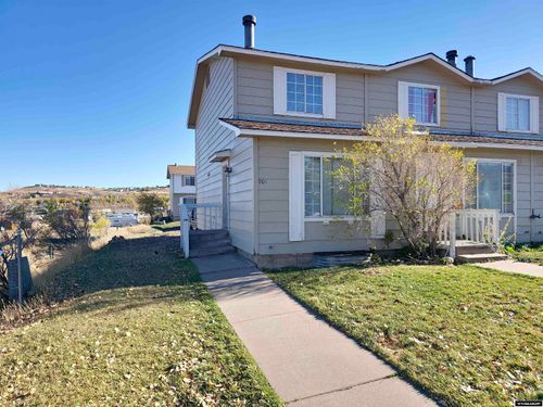 901 8th Street, Evanston, WY, 82930 | Card Image