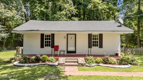 3303 Jefferson St, Fountain, NC, 27829-9668 | Card Image