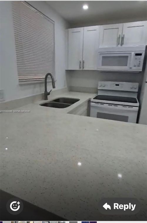 2907-285 Ne 191st St, Miami, FL, 33179-3892 | Card Image