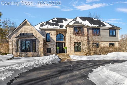 7638 Deerhill Dr, Clarkston, MI, 48346-1242 | Card Image