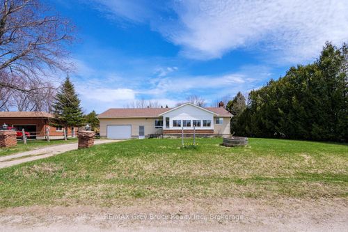 9 Bayfield Street, Northern Bruce Peninsula, ON, N0H1W0 | Card Image