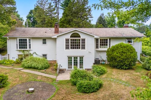 8 High Meadow Rd, North Haven, CT, 06473-2006 | Card Image