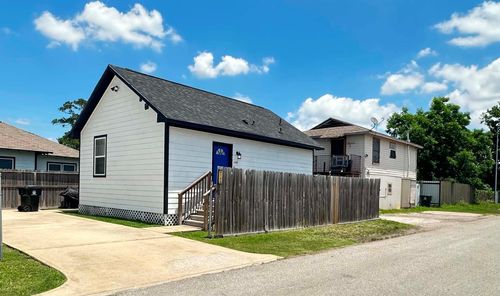 3-6706 Avenue C, Houston, TX, 77011-3520 | Card Image