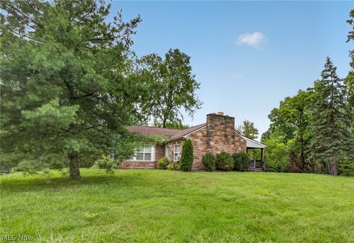 10550 Durkee Rd, Grafton, OH, 44044-9795 | Card Image