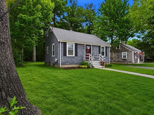 198 Pond St, Rockland, MA, 02370-1048 | Card Image