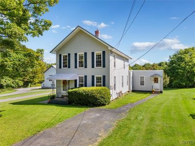 3270 Oneida Street, House other with 3 bedrooms, 2 bathrooms and null parking in New Hartford NY | Image 1