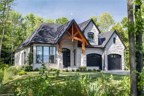 715 Webber Road, Fenwick, ON, L0S1C0 | Card Image