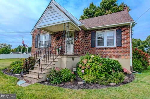 154 Trumbauersville Rd, QUAKERTOWN, PA, 18951-2604 | Card Image