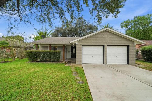 5208 Cunningham Dr, Pearland, TX, 77581-3814 | Card Image