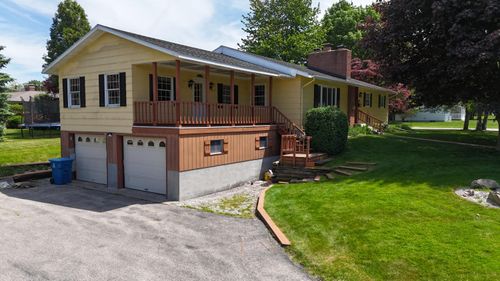 597 Birch St, Manistee, MI, 49660-1822 | Card Image