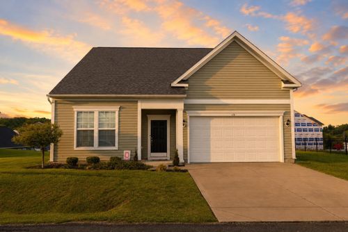 19 High Mountain Dr, Fairmont, WV, 26554-1784 | Card Image