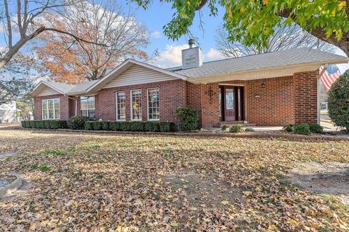 21660 Seminole Ct, Siloam Springs, AR, 72761-9642 | Card Image