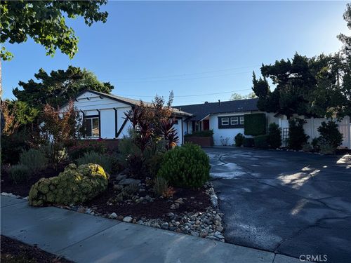 1530 Finecroft Dr, Claremont, CA, 91711-3217 | Card Image