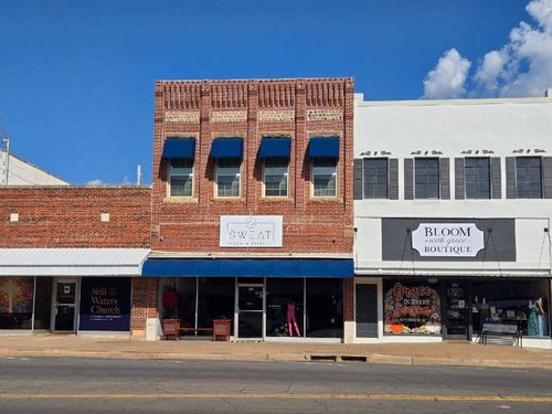 811 S Main St, Stillwater, OK, 74074-4632 | Card Image