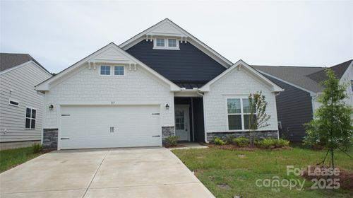 137 Pampas Pl, Statesville, NC, 28625-4835 | Card Image