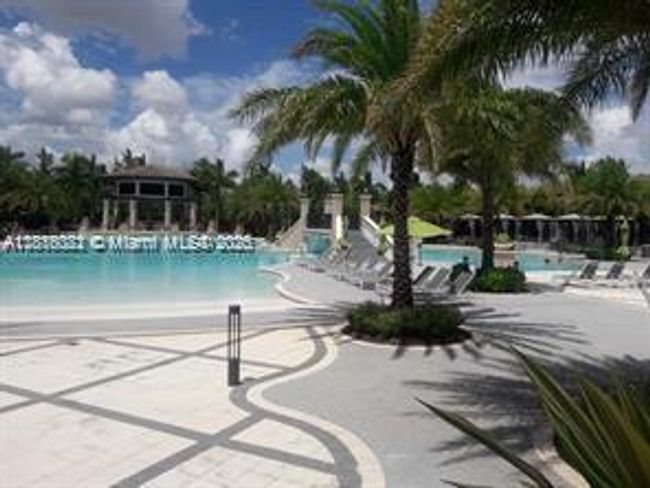 APT-32 - 8055 Nw 104 Th Ave, Condo with 2 bedrooms, 3 bathrooms and null parking in Doral FL | Image 12