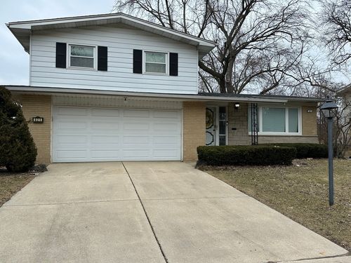 821 W Manor Ct, Glenwood, IL, 60425-1214 | Card Image