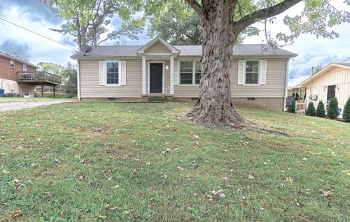 718 Ranch Hill Dr, Clarksville, TN, 37042-3443 | Card Image