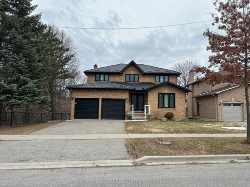 20 Harold St, Whitby, ON, L1N8Z7 | Card Image