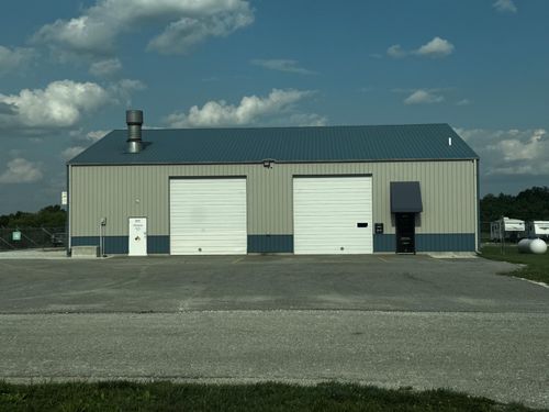 2042 James River Ct, Nixa, MO, 65714-8171 | Card Image