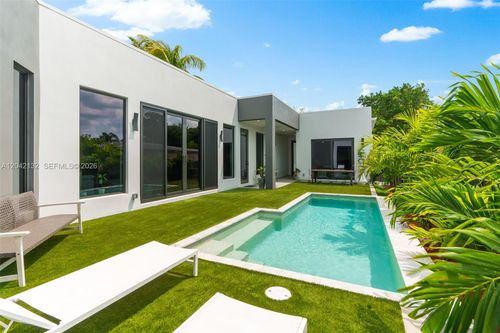 41 24th St, Wilton Manors, FL, 33305-1021 | Card Image