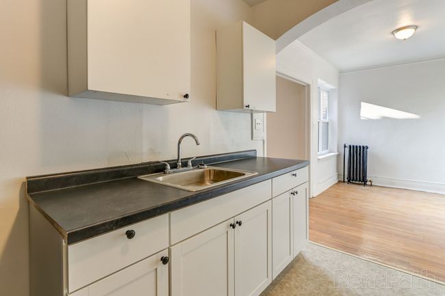 APT-108 - 2258 W Grand Blvd, Condo with 2 bedrooms, 1 bathrooms and null parking in Detroit MI | Image 5