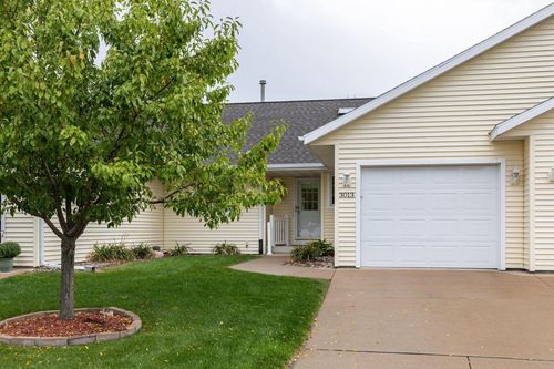 3013 Lakota Place, La Crosse, WI, 54601 | Card Image