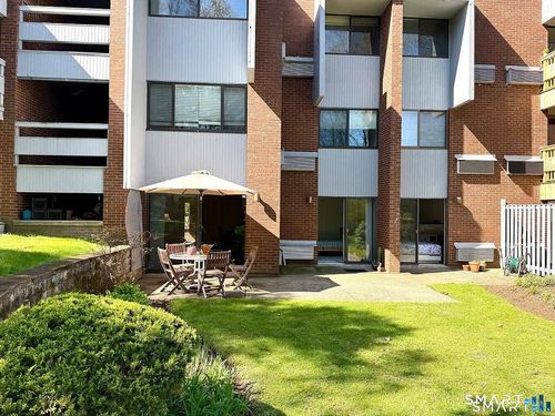 85-85 Wilton Crst, Wilton, CT, 06897-4000 | Card Image