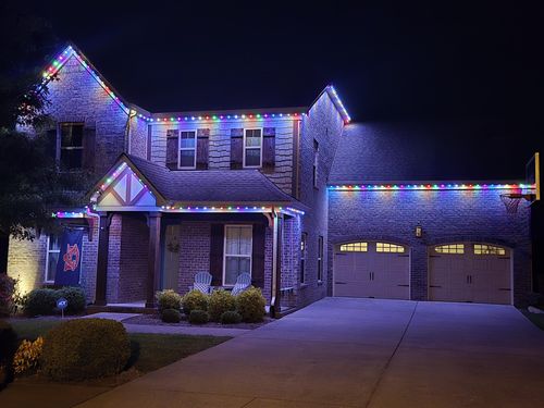 2384 Stockwood Trl, Thompsons Station, TN, 37179-3300 | Card Image