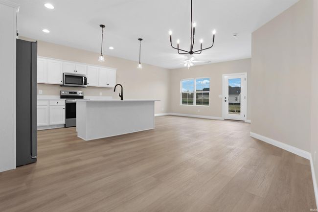 SUITE-1 - 1627 Theo Drive, Condo with 3 bedrooms, 2 bathrooms and null parking in Evansville IN | Image 7