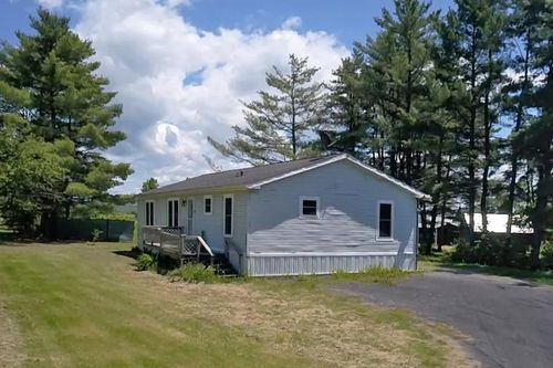 2475 Town Line Rd, Bridport, VT, 05734-9709 | Card Image