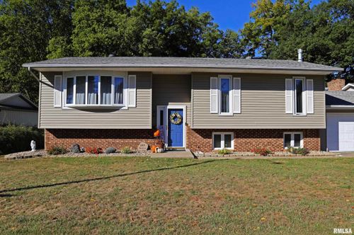 1201 Hawthorne Ave, Pekin, IL, 61554-2515 | Card Image