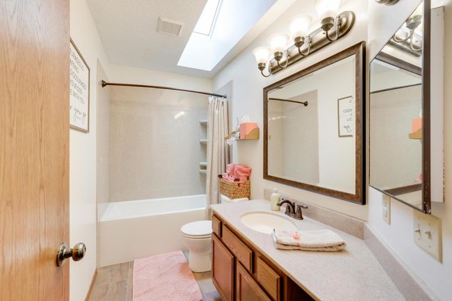 11672 Flintwood St Nw, House other with 5 bedrooms, 4 bathrooms and null parking in Coon Rapids MN | Image 24