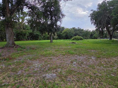 10716 Mcintosh Rd, THONOTOSASSA, FL, 33592-3945 | Card Image