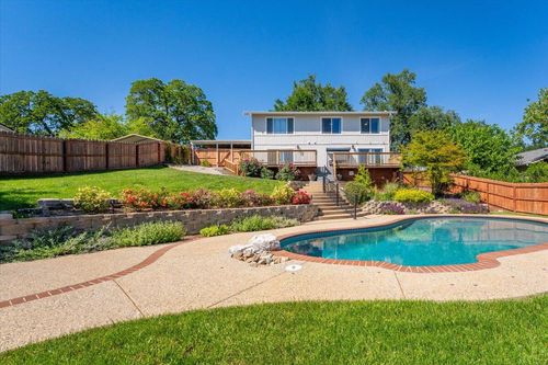 16123 Plateau Cir, Redding, CA, 96001-8733 | Card Image