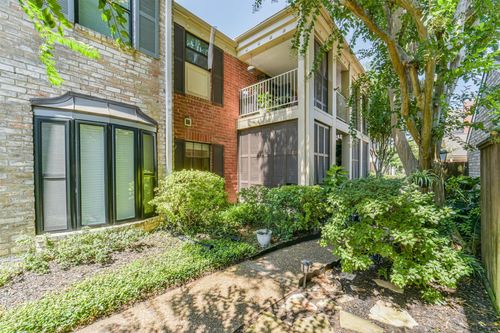 720-720 Augusta Dr, Houston, TX, 77057-2054 | Card Image