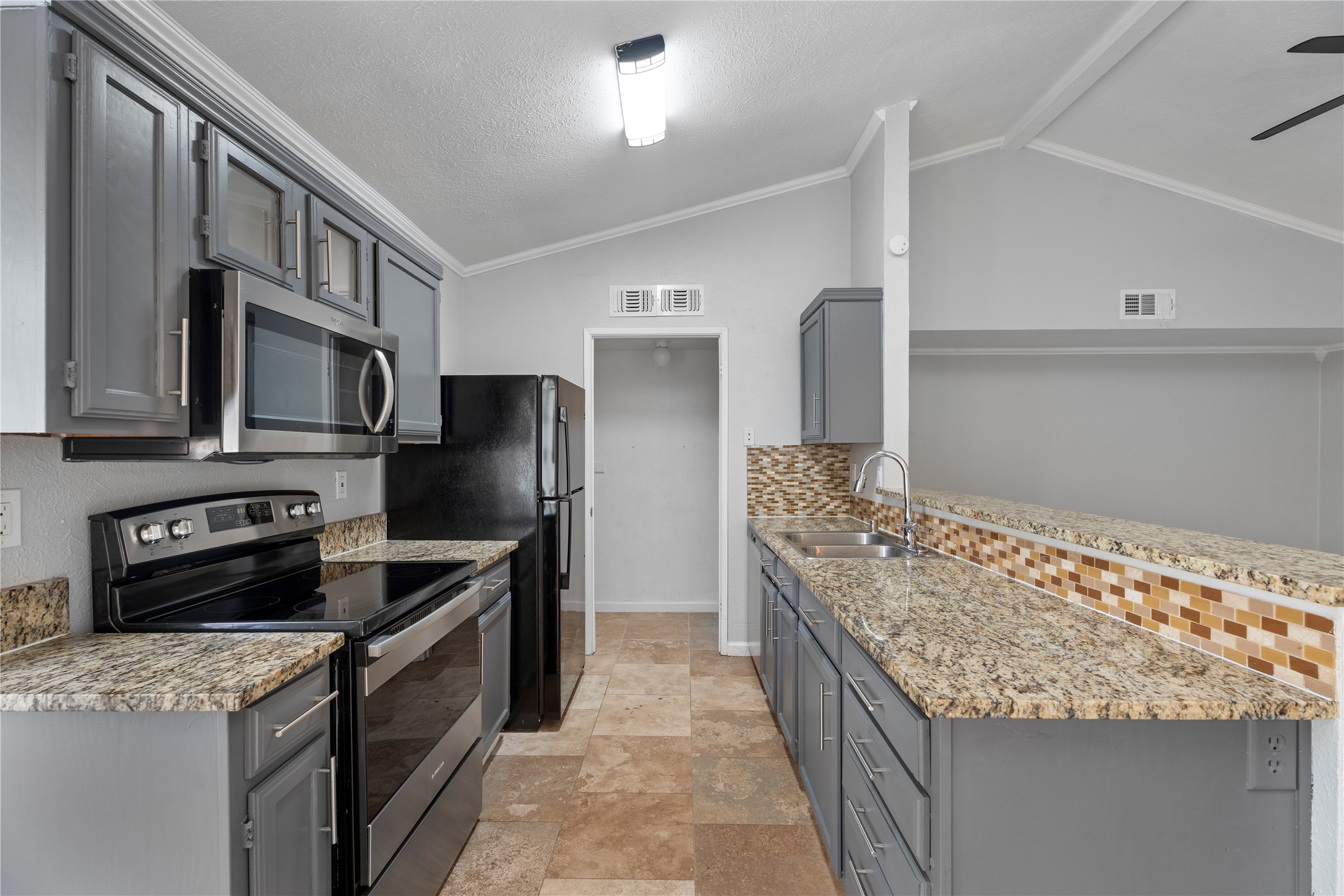 Residential Lease in The Colony 3