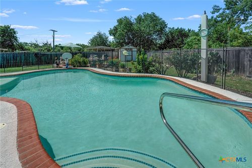 1645 Jerusalem Dr, Round Rock, TX, 78664-8621 | Card Image