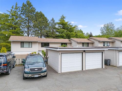 32-610 Mckenzie Ave, Saanich, BC, V8Z2A7 | Card Image