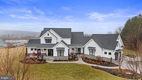 110 Ridge Rd, YORK SPRINGS, PA, 17372-9628 | Card Image