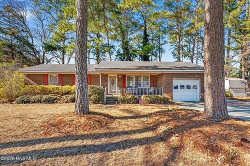 102 Robinson Dr, Goldsboro, NC, 27534-8977 | Card Image